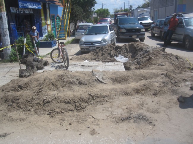 Puerto Ceiba está destruido por CEAS