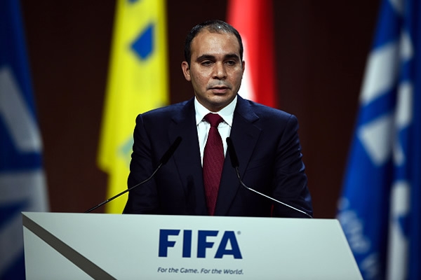 Cinco candidatos a presidente FIFA