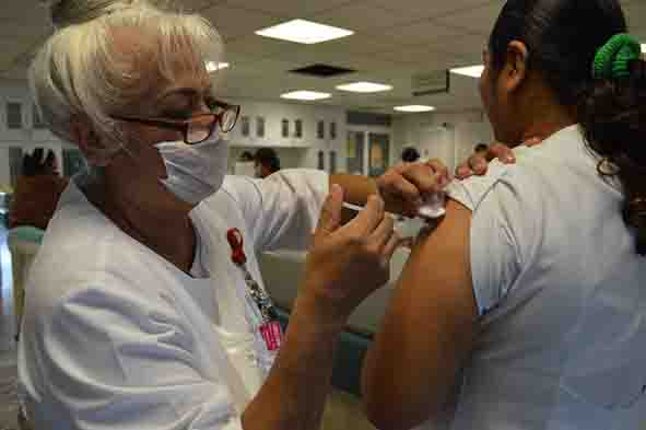 Llama Salud a grupos vulnerables a protegerse contra la influenza