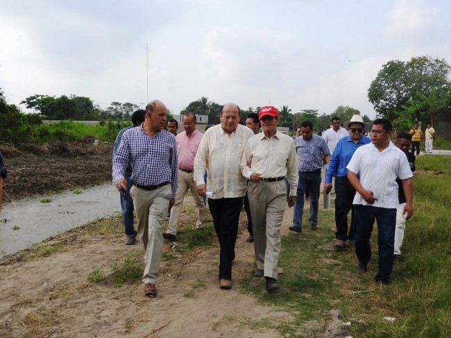 Supervisan obras en drenes ante inundaciones