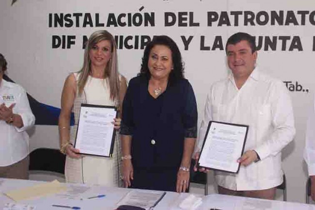 Instalan Patronato del Sistema DIF Municipal para teapanecos