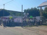 Continua la protesta de alumnos del Cobatab 43