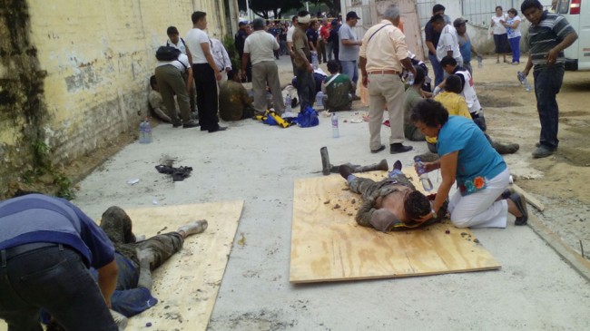 Derrumbe en catedral de Tuxtepec;  15 lesionados