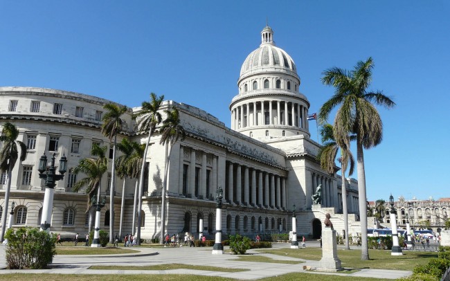 Alista Estados Unidos restricciones a cubanos