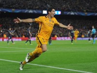 Suárez salvó  la noche en  Barcelona