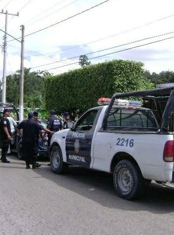 Rebazan rateros a policías