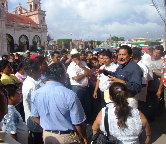 Llaman incompetente secretario de Jalpa de Méndez