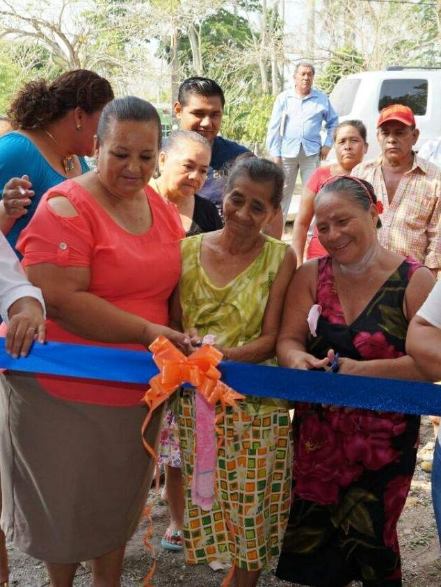 Inaugura  talleres DIF  de Nacajuca