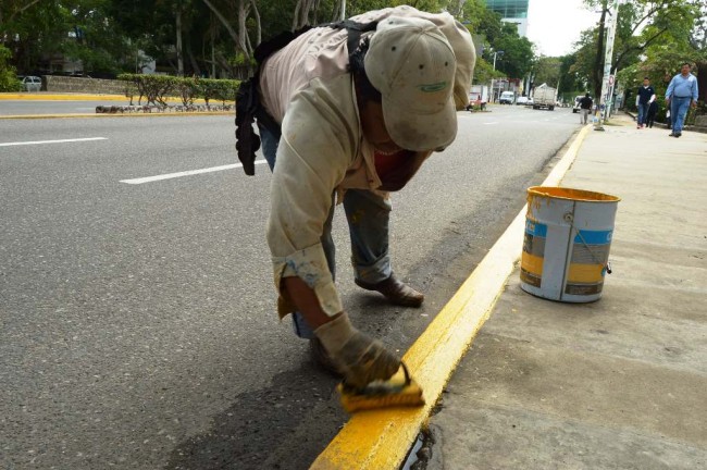 Rehabilitan 22 mil m2 de calles