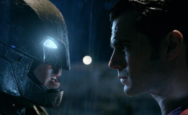 Caen los ingresos de  ‘Batman v Superman’