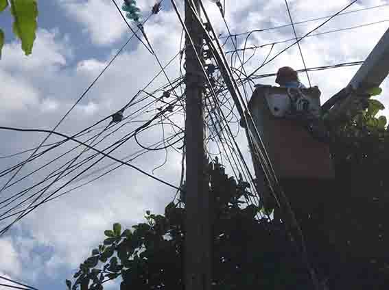 Alertan por robo de cables a la CFE