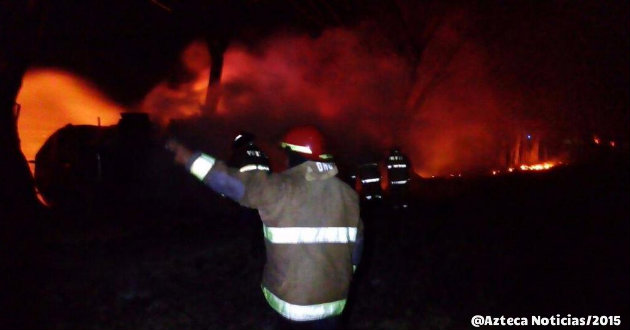 Suman 3 muertos por explosión de pipa