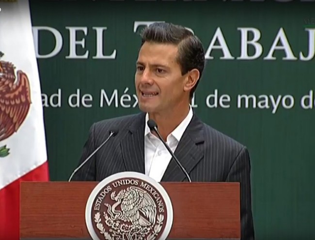 Reconoce EPN a los  trabajadores