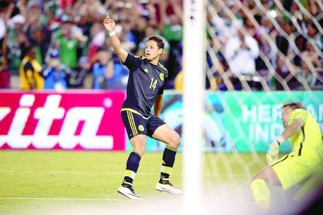 Rescató Chicharito al Tri ante Chile