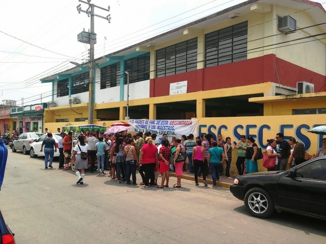 Cierran otro plantel educativo de Nacajuca