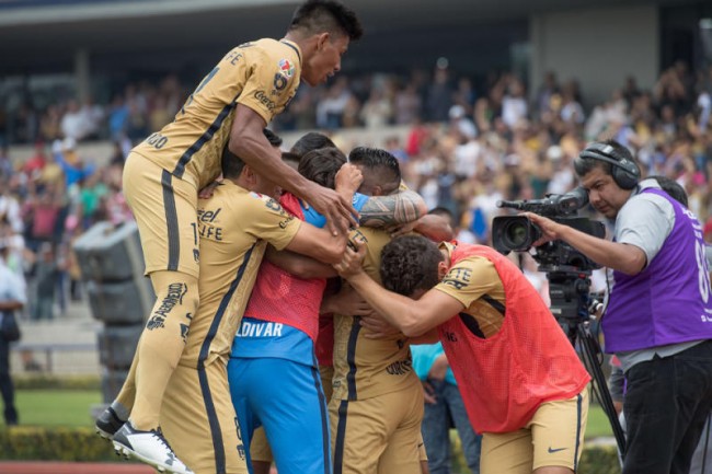 Cortés y Pikolín dieron triunfo a los Pumas