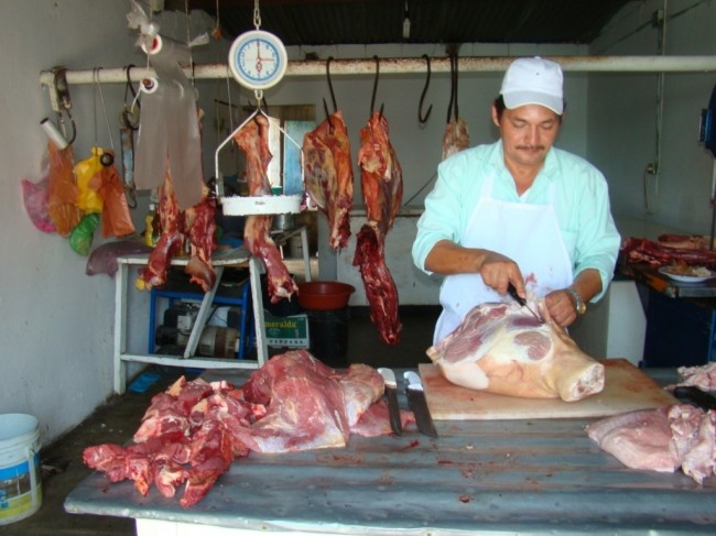 Aumentan el kilo de carnes rojas y pollo