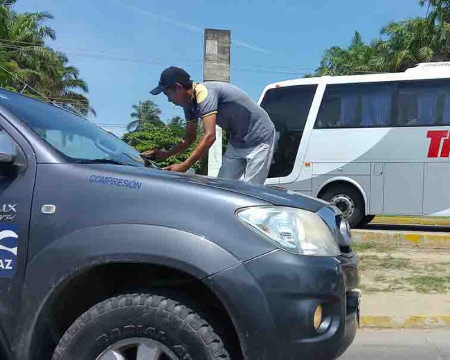 Se auto emplean para sobrevivir de la crisis