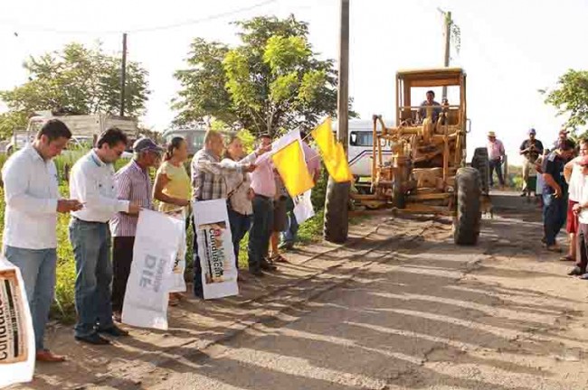 Carreteras seguras en comunidades de Cunduacán