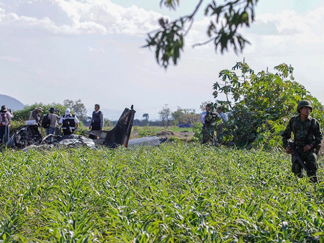 Dos muertos por  caída de aeronave