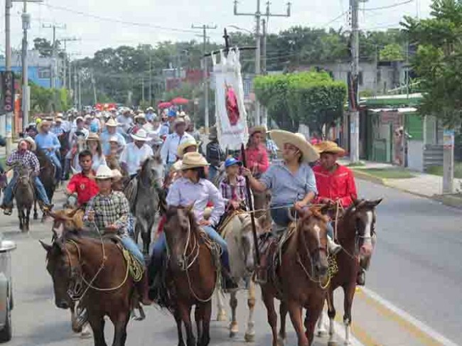 Cabalgata en honor a la vírgen del carmen