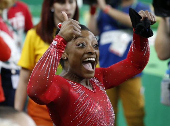 Biles, logró su tercer oro