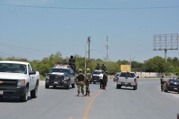 Federales instalan retenes en Jonuta