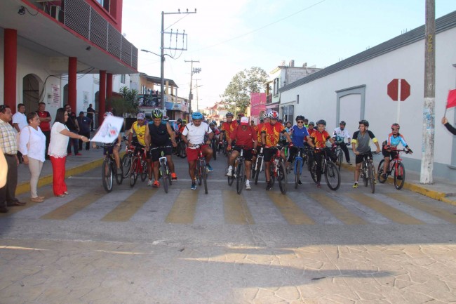 Impulsa alcaldesa  el bici tour del edén