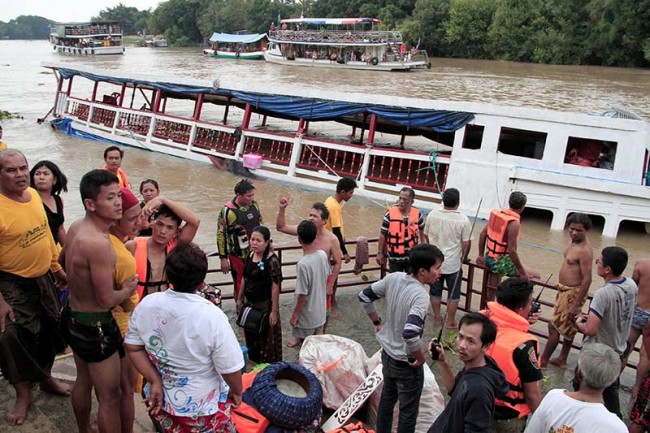 Naufragio en Tailandia  deja al menos 13 muertos