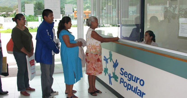 Ampliarán catálogo de servicios  de salud en el Seguro Popular