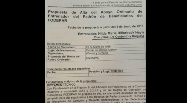 CONADE da beca de 52 mil pesos a madre de directivo