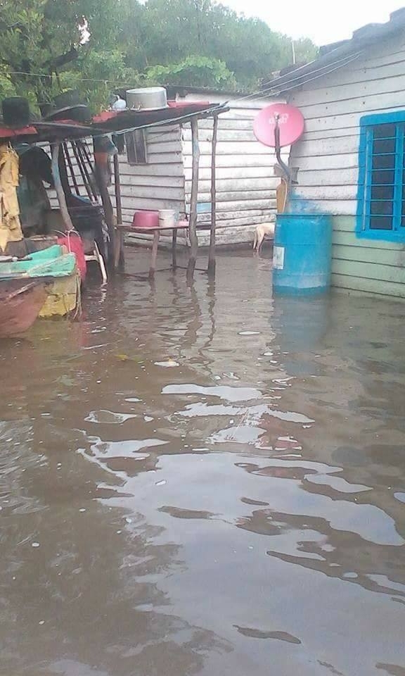 Lluvias y desborde del río Seco, causan estragos