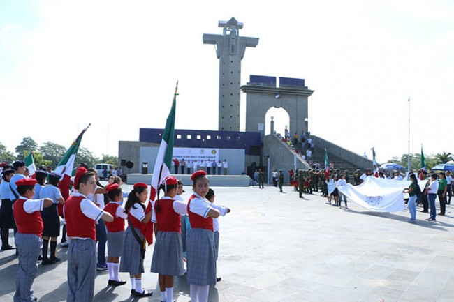 Celebran a  la Fuerza Aérea