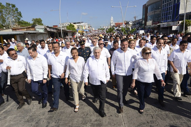 Refrenda Tabasco lealtad a  instituciones de la República