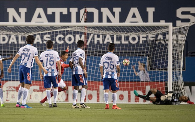 Pachuca a remontar