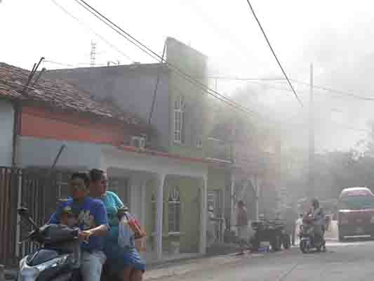 Se quemo vivienda, Protección Civil ni sus luces en Jalpa de Méndez