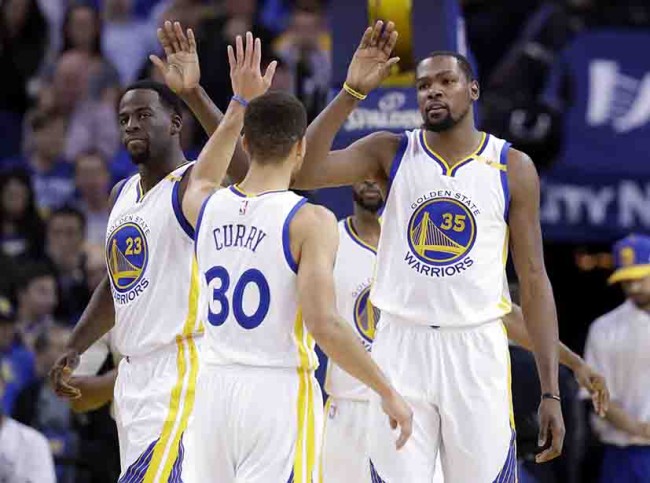 Curry lideró remontada sobre  Spurs; y los Warriors lideran serie