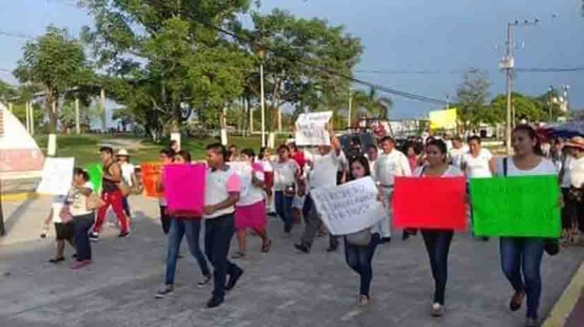 Protestan por entrada de ilegales a Tenosique