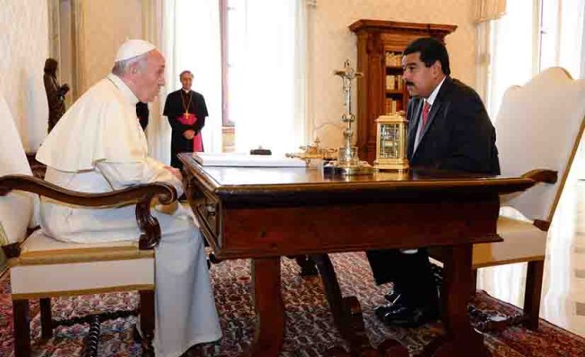 Maduro pide ayuda al Papa