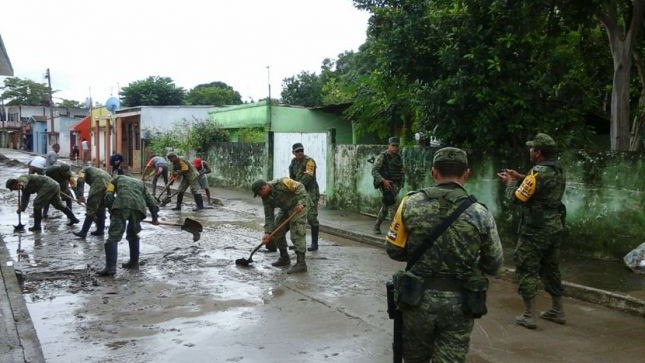 Retira Ejército más de 21 toneladas de basura