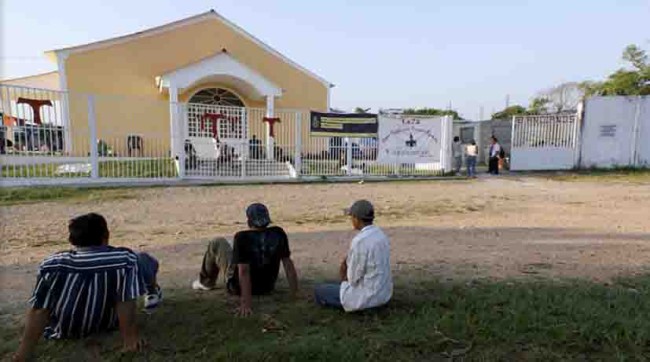 Exigen al INM frenar los abusos contra defensores de migrantes