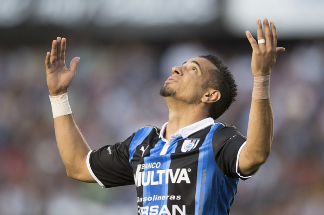 Gallos arranca con triunfo