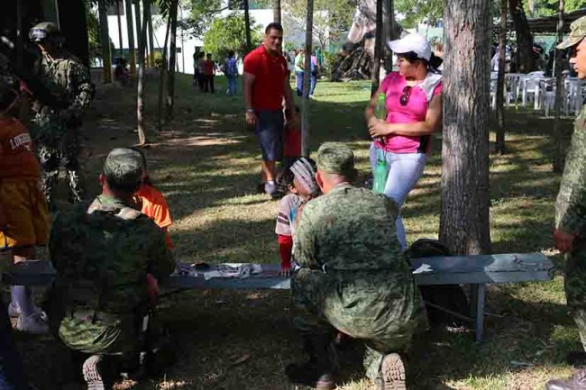 Exitoso domingo con familia militar