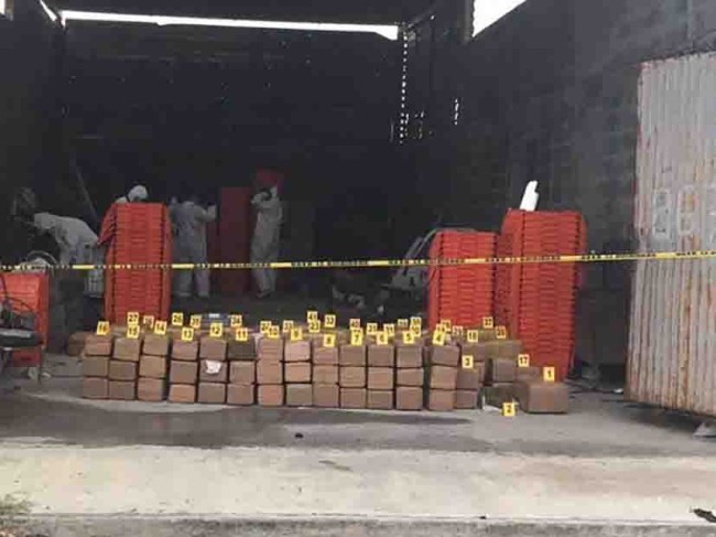 Hallan más de 400  kilos de droga