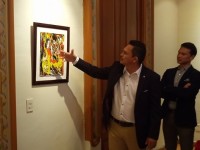 Con éxito presentó sus obras el artista plástico Luna León