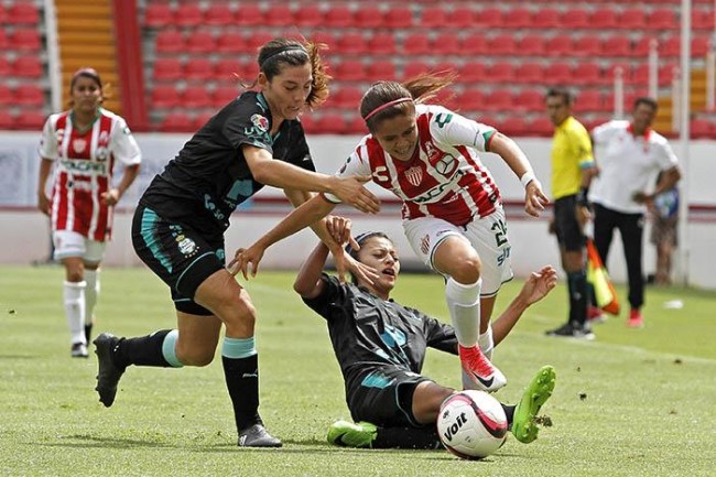 Necaxa y Santos igualan a un gol