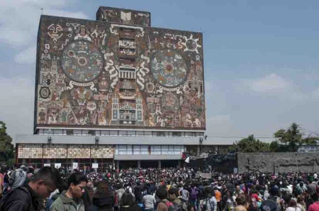 Piden a alumnos honrar a la UNAM