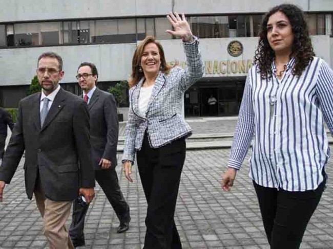 Lista Margarita Zavala para recolectar 866 mil firmas