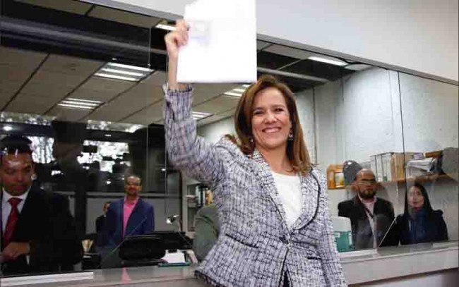 Se registra Margarita Zavala como aspirante a candidata independiente