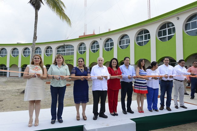 Inaugura ANJ universidad  para la juventud chontal